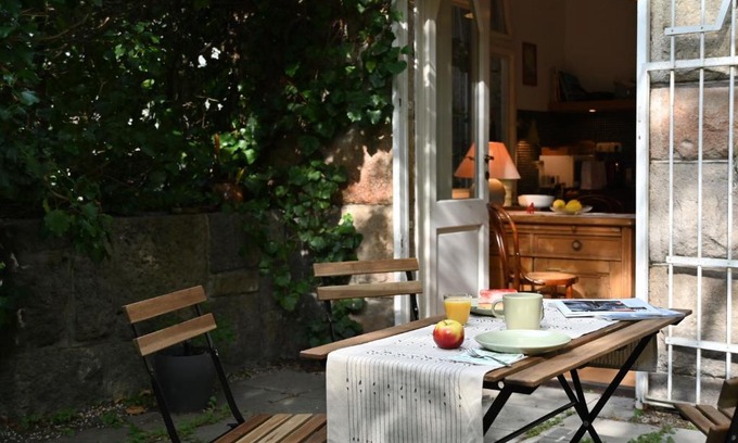 Szentimrevaros Apartment | Quiet Haven in the Middle of the City