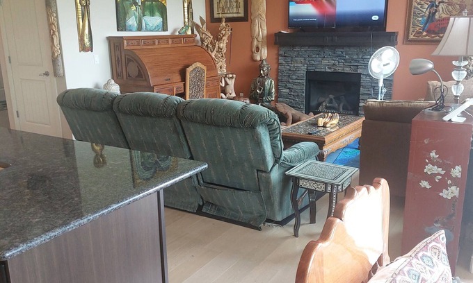 Cochrane House | Quiet house and neighborhood well located 25 minutes from Calgary.