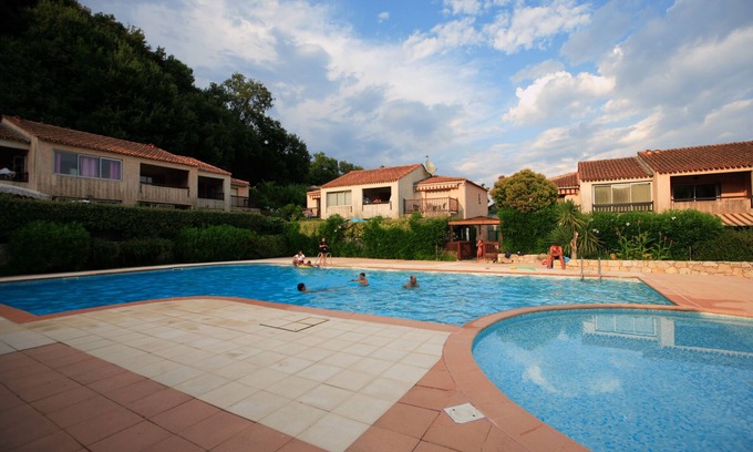 Bastide Giraud House | Quiet house close to the sea, all amenities and central location (Cannes-Nice-Monaco)