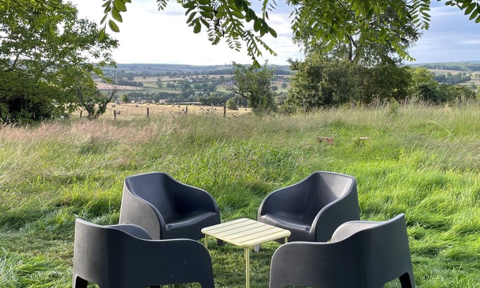 Germenay House | Quiet house in the heart of nature