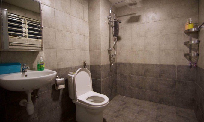 Kampung Haji Abdullah Hukum Apartment | Quiet modern space in KL city