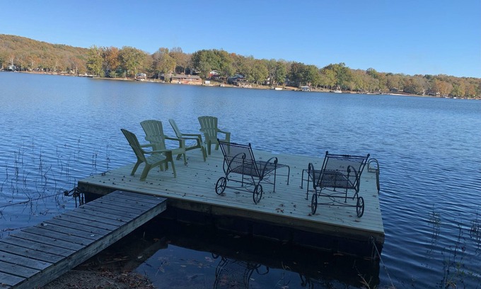 Hardy House | Quiet Retreat on a No-Wake Lake!