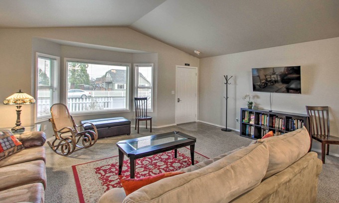 Sequim House | Quiet Sequim Home - Walk to Dining & Festivals!