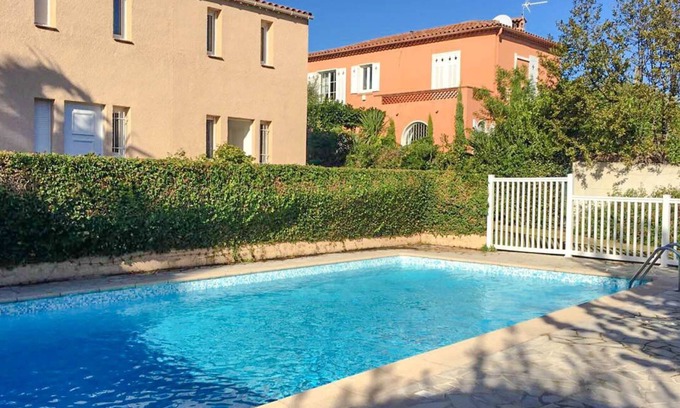 Cap-d'Antibes Villa | Quiet Villa + Pool, 5 Mins Walk To Sandy Beach & Easy For City Centre