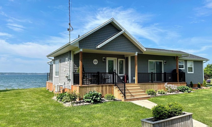 Cornwall Cottage | Quiet Waterfront Cottage Close To Charlottetown