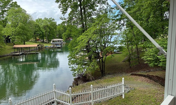 Penhook Cottage | Quiet, waterfront cottage - come relax and enjoy the lake