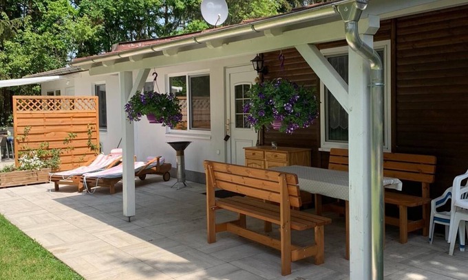 Bungalowdorf an der Talsperre House | Quietly situated vacation bungalow on the edge for a family of 4 people