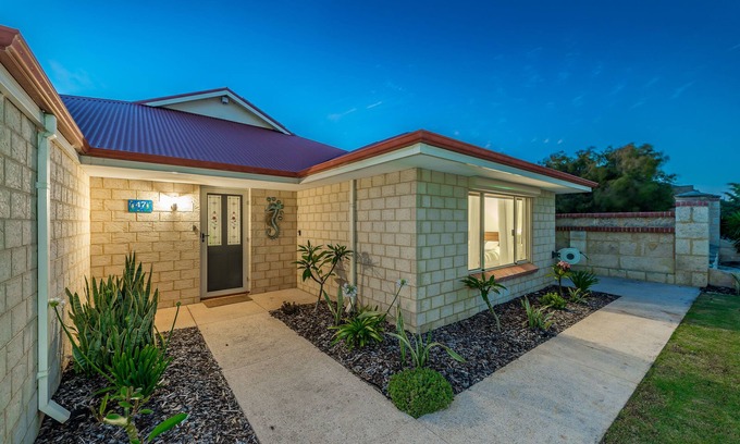Quinns Rocks House | Quinns Beach GETAWAY