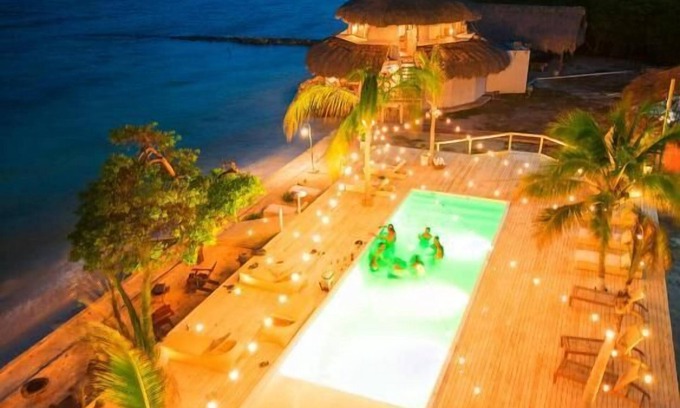 Isla Tintipan Hotel | Quinta del Mar Crystal Beach