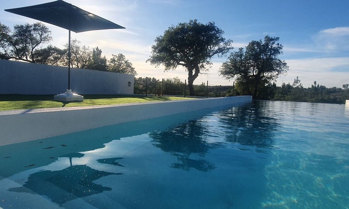 Montargil House | Quinta Monte Argil - Pool View