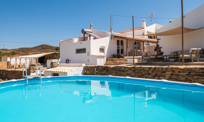 Conceicao Villa | Quinta Para Voce by Portucasa