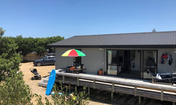 Omaha House | Quintessential Kiwi bach in the heart of Omaha