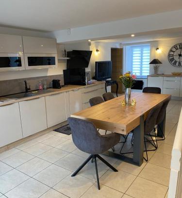 Conflans-sur-Lanterne Apartment | Résidence du lion d'or
