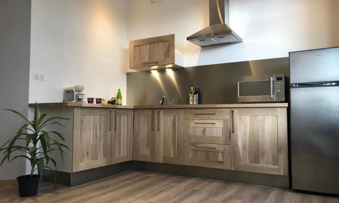 Neris-les-Bains Apartment | Résidence Harmonie Appartement N 4 meublé Avec Petit Déjeuner