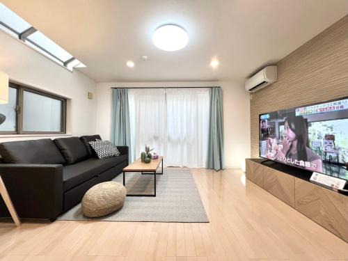 Higashijujo Apartment | R-Akabane House