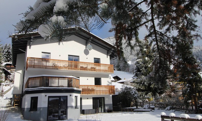 Untertschern Apartment | R.M.G. " MIRATO " APARTMENT