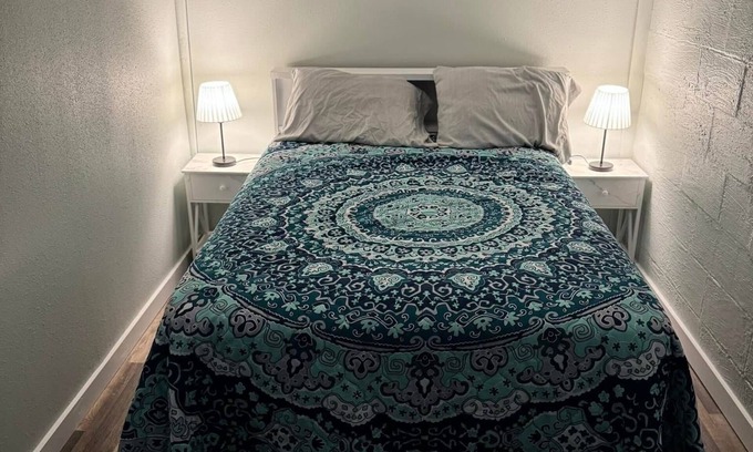 Wyandotte Cottage | R&R Retreat w/Lake Access. Grand Lake Grove, OK