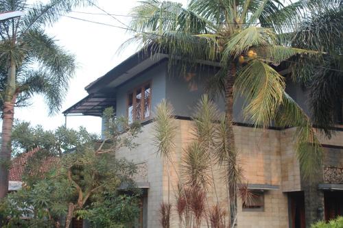 Sleman House | Rabbani Family Homestay