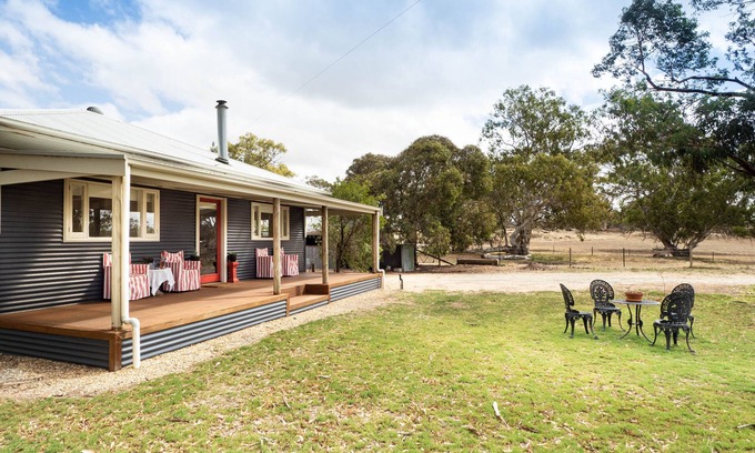 Tungkillo Other | Rabbiters Hut Adelaide Hills