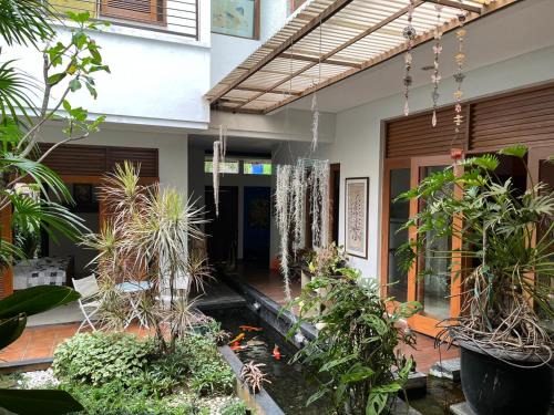 Hegarmanah House | Raben House