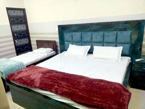 Vrindavan House | Radha Krishna Guest House