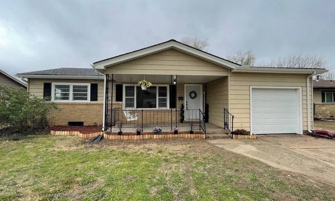 Wichita House | Radiant Ranch-NearDerby-2K