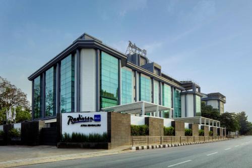 Bangalore City Center Hotel | Radisson Blu Atria Bengaluru