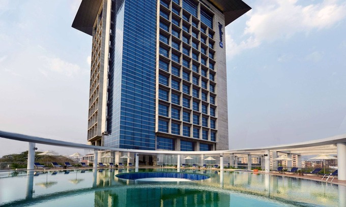 Chittagong Hotel | Radisson Blu Chattogram Bay View