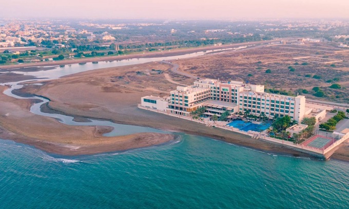 Sohar Hotel | Radisson Blu Hotel & Resort, Sohar