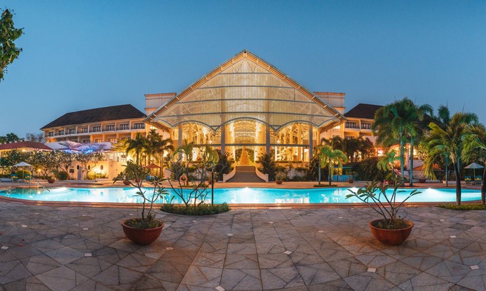 Cavelossim Resort | Radisson Blu Resort Goa Cavelossim Beach