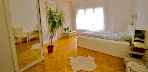Pusztavacs Apartment | Radnóti hipster design flat