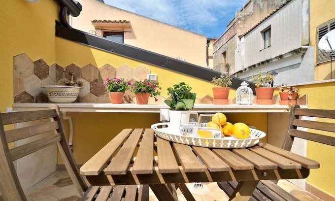 Ragusa Apartment | Ragusa exclusive flat with terrace & barbecue
