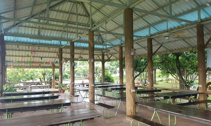 Sung Noen Hotel | Rai Fhun Pen Jing Resort