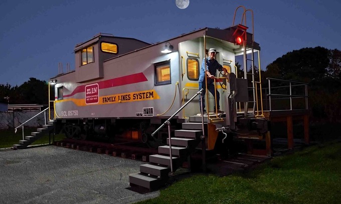 Lake Placid Apartment | Railroad Caboose