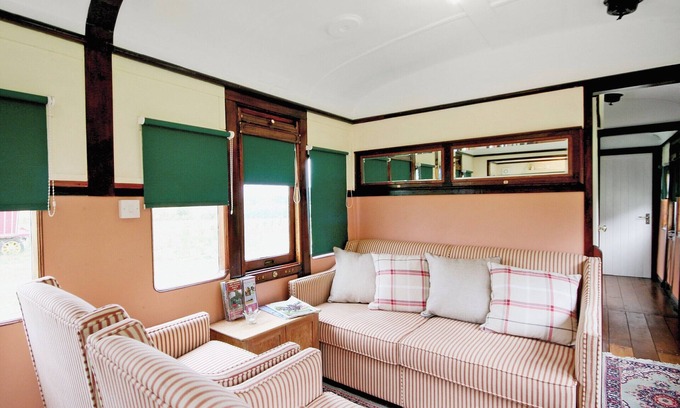 Stowmarket Cottage | Railway Carriage Two - E5601