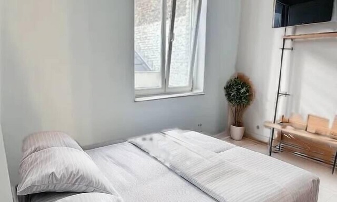 Ransart Apartment | Railway station 64 A4 Charleroi-Airport