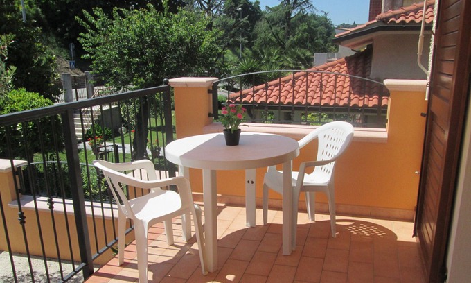 Loreto Apartment | Rainbow studio - summer is here