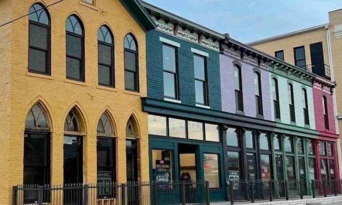 Bellefontaine Apartment | RainbowRow~ The Apple Pie Flat#2