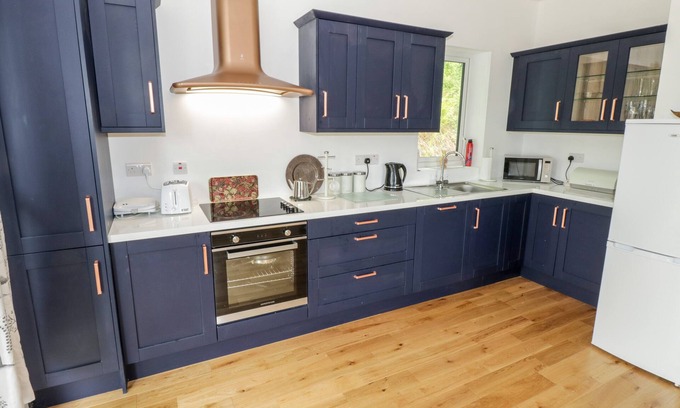 Clifden Cottage | Rainbows End