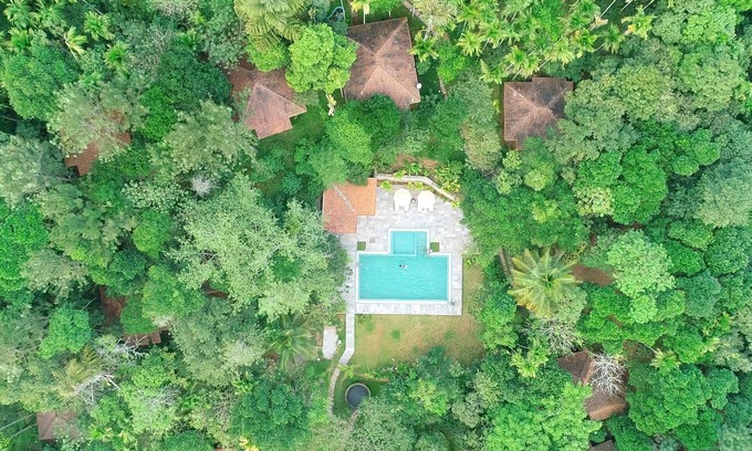 Sulthan Bathery Hotel | Raindrops Resort