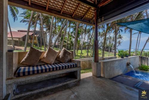 Boossa Villa | Rakuen Beach Villa