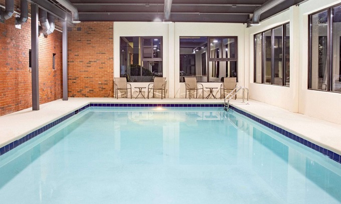 Alpharetta Hotel | Ramada by Wyndham Alpharetta/Atlanta North