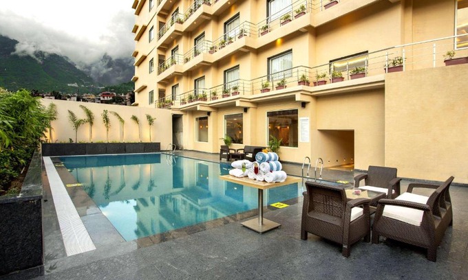 Katra Hotel | Ramada by Wyndham Katra Station Road