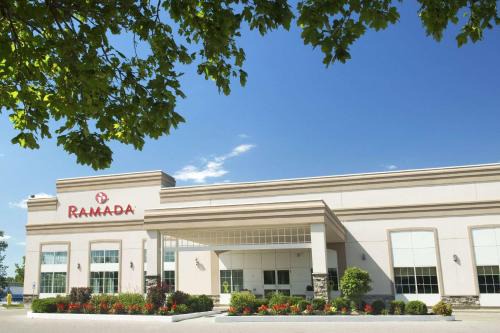 Trenton Hotel | Ramada by Wyndham Trenton