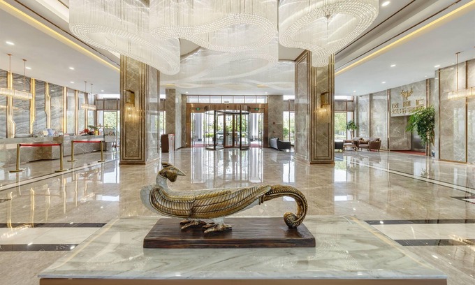 Yongding Hotel | Ramada by Wyndham Zhangjiajie