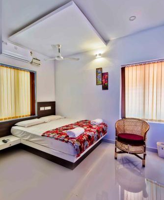 Thiruvananthapuram House | Rams Guest House with Kitchen Near Kochu Veli Railway station & Lulu Mall