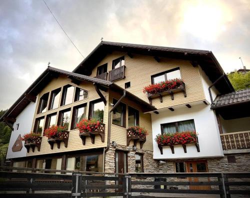 Moeciu de Sus House | Ranger Chalet