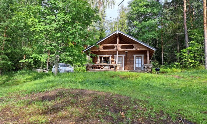 Hameenlinna Ski Chalet | Rantamökki Naava