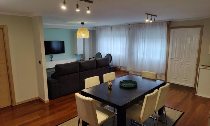 Cangas House | Rapadouro