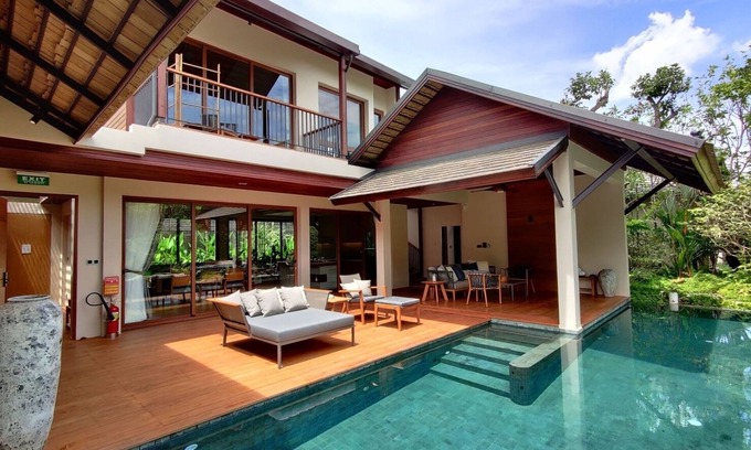 Wat Ket Villa | Rarin Villas